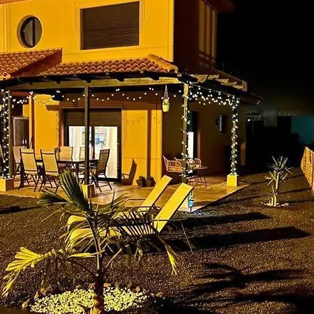 بيت للعطل Casa Alaia